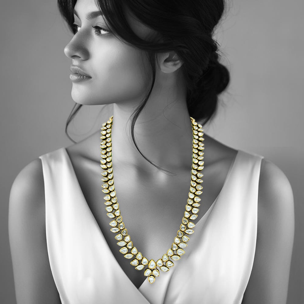 Polki Necklace with Seamless Contoured Design